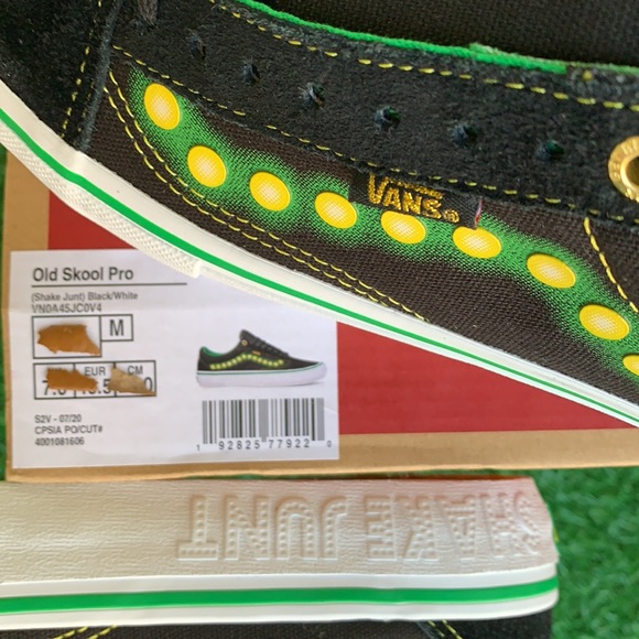 VANS OLD SKOOL PRO SHAKE JUNT Black/White WMNS - Picture 17 of 17